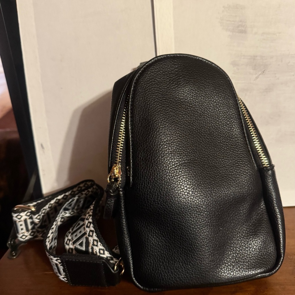 Black Leather Crossbody Bag with Patterned Strap